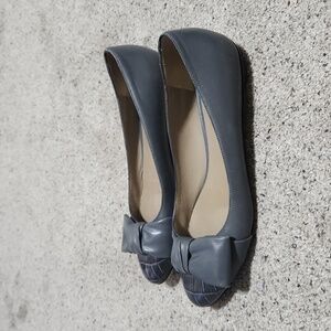 Furla Grey Snakeskin Bow Front Neutral Leather Flats in Grey Size 36 1/2